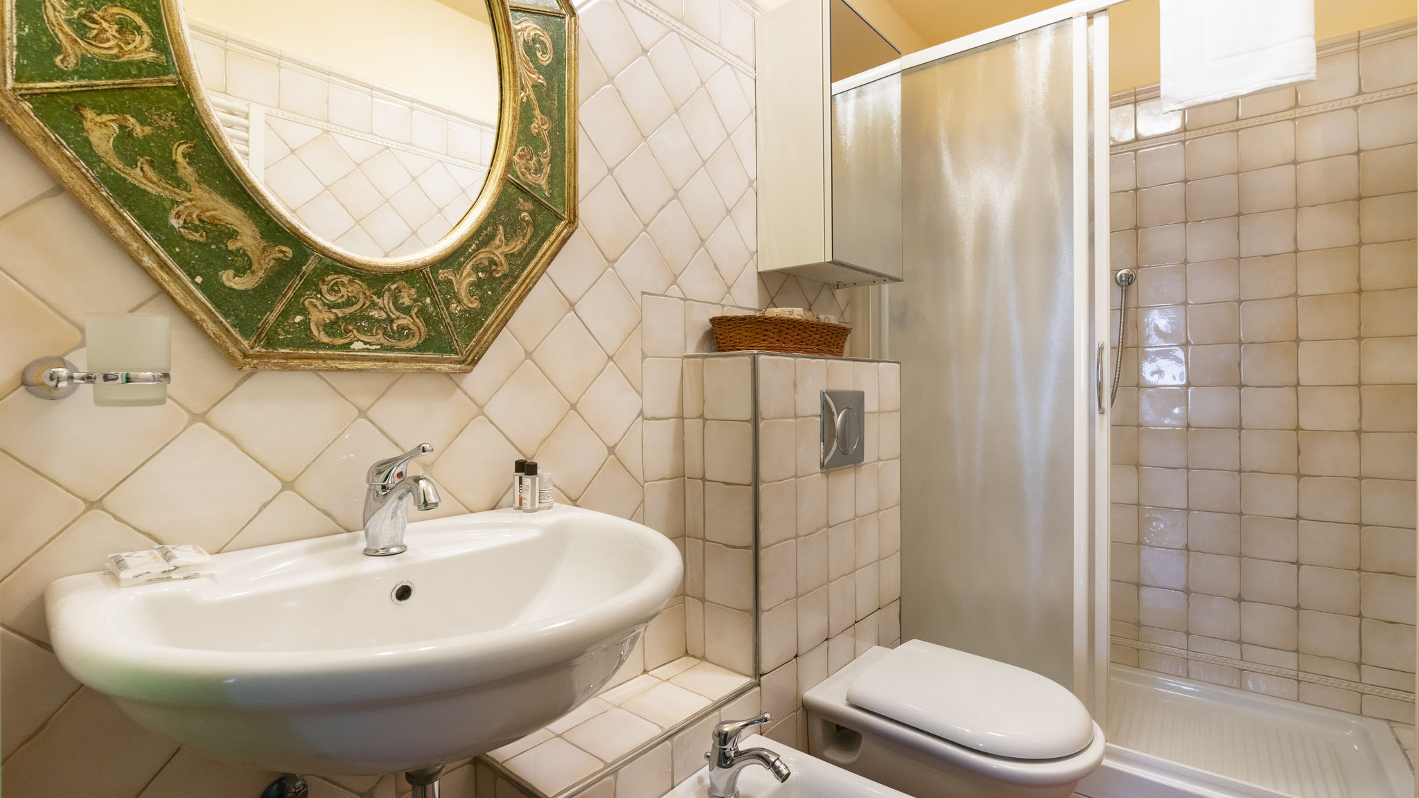 Macci Sixth
