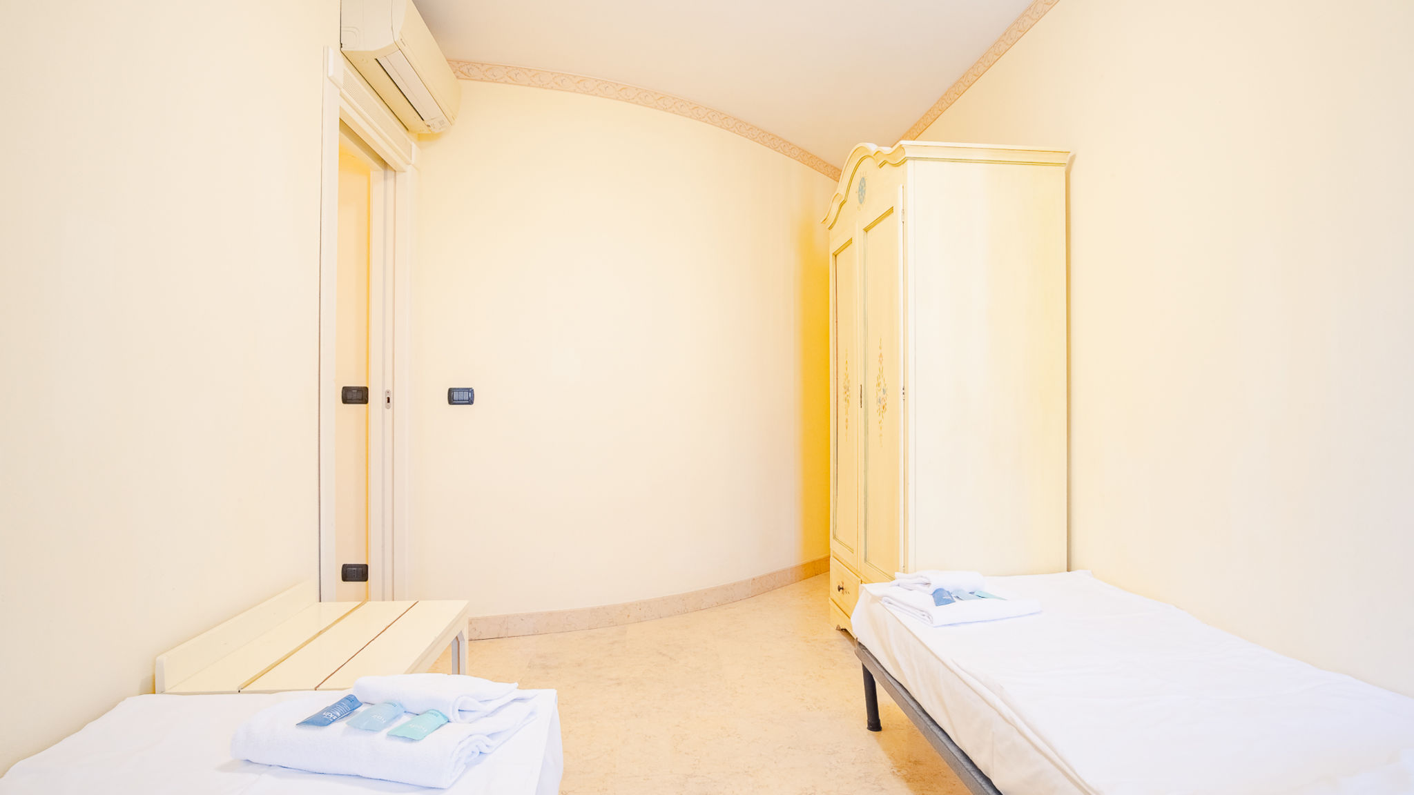 Italianway Desenzano del Garda 103 Relais du Lac Village