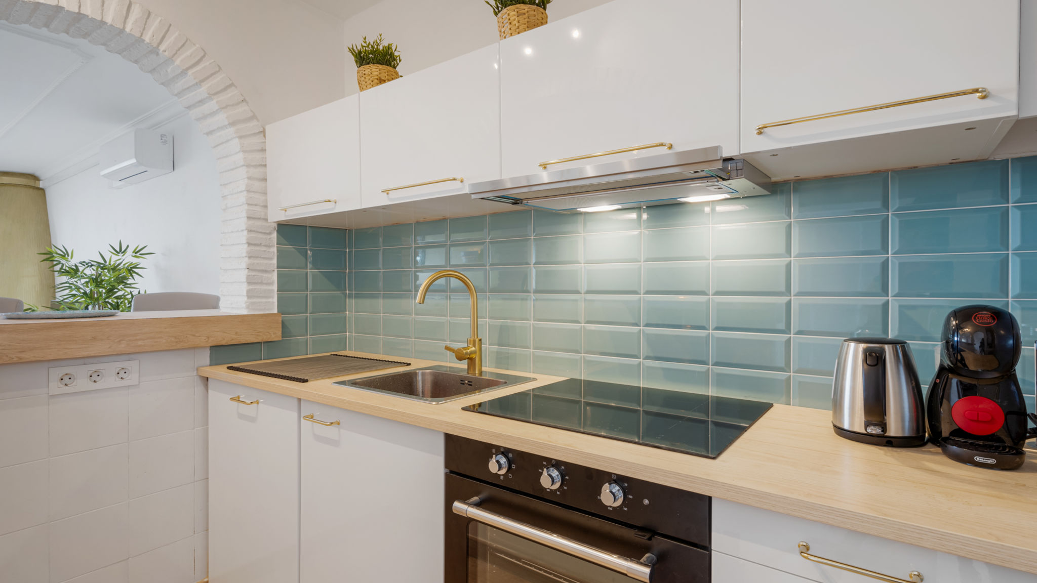 Panoramic apartment with pool Ref 234