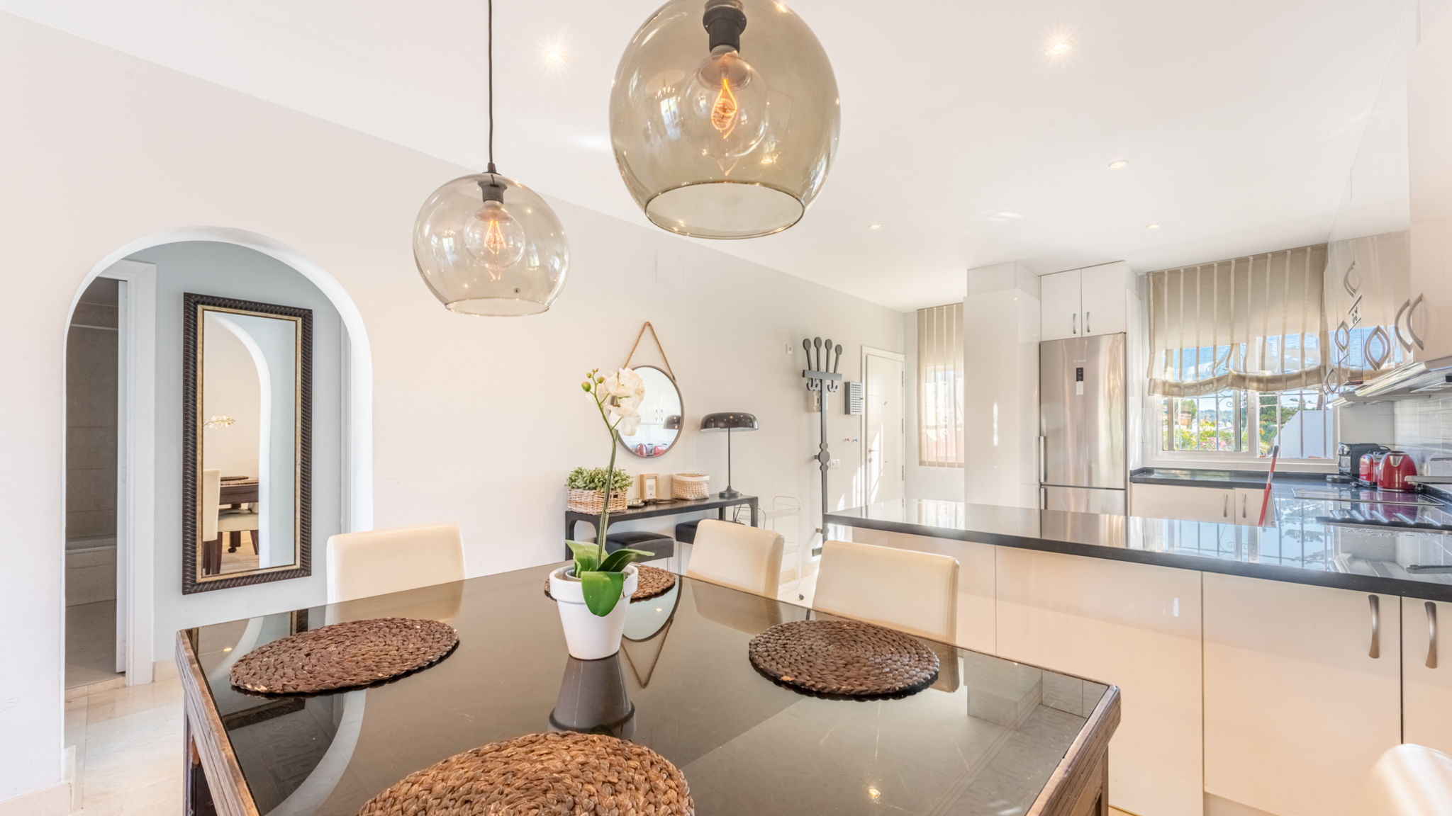 Costarentals Marbella Stunning Puerto Banus apartment by Beach by Costarentals -  M30