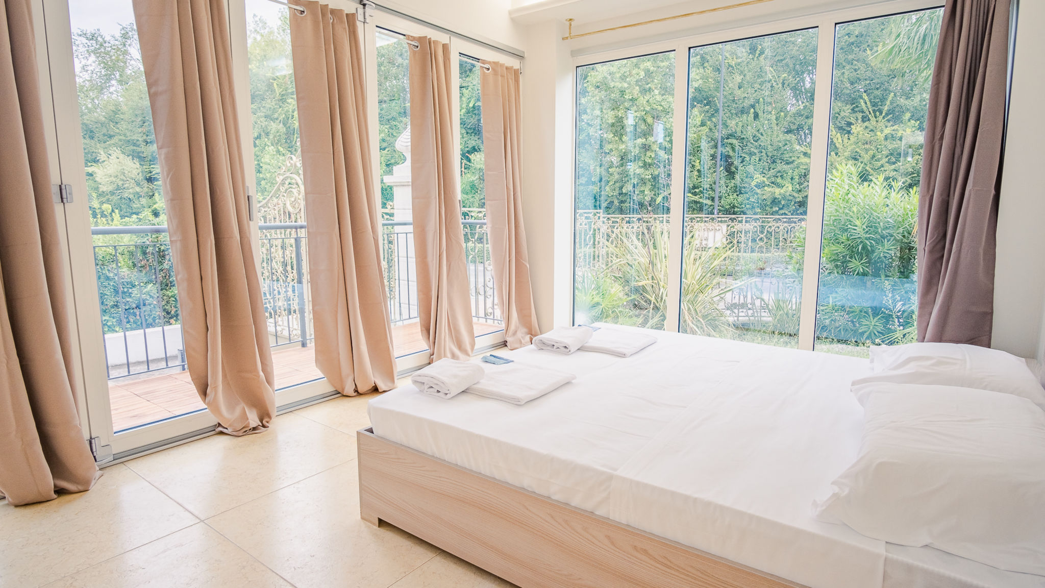 Italianway Desenzano del Garda 19 Relais du Lac Elite