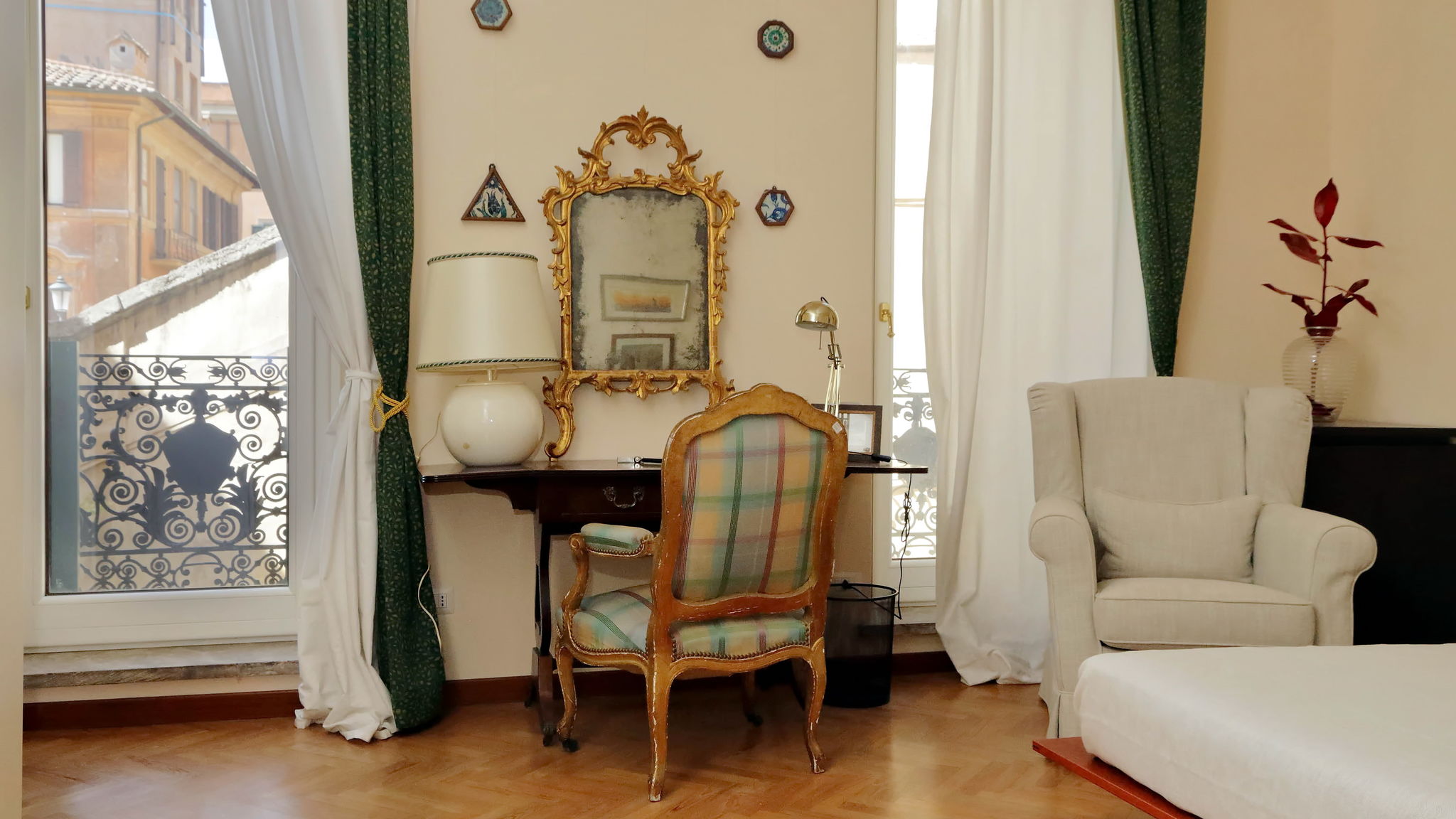 Italianway Roma On The Steps