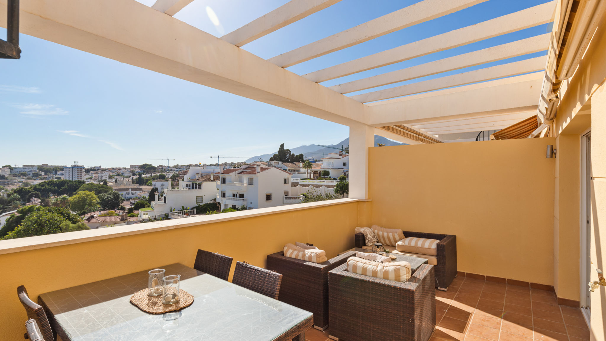 Costarentals Torremolinos Seaview terrace in Torremolinos by Costarentals - Ref 233