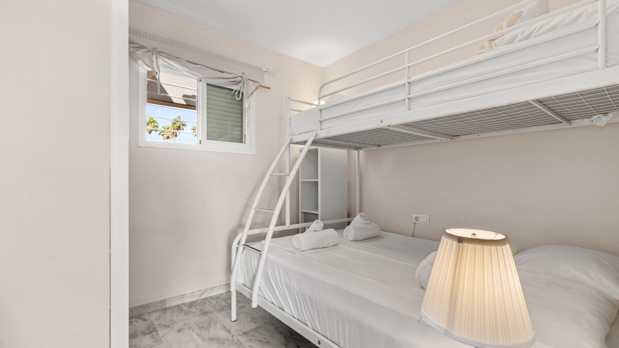 Costarentals Torremolinos Seaview terrace in Torremolinos by Costarentals - Ref 233