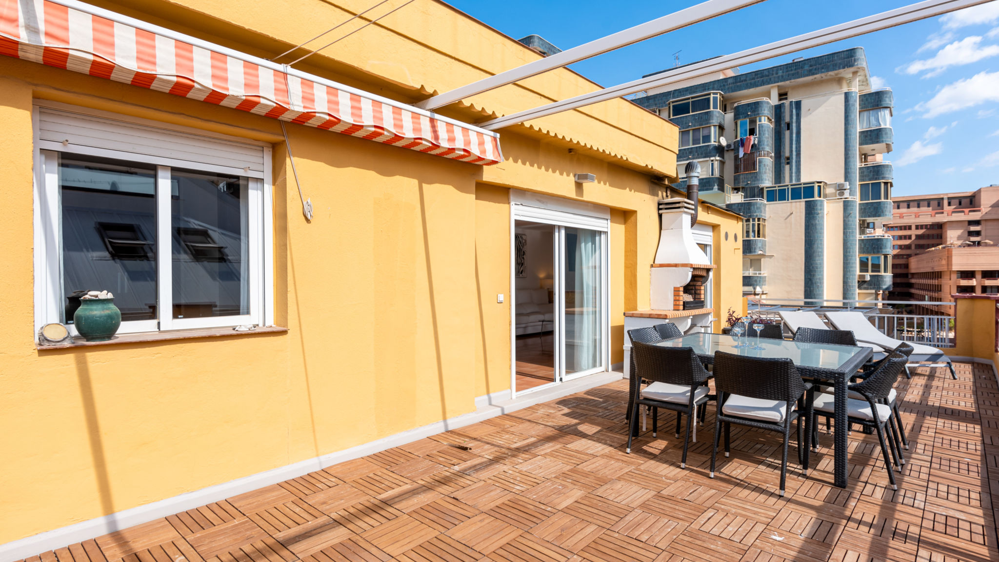 Sunny rooftop by Fuengirola harbour - Ref 232_OLD_OWNER