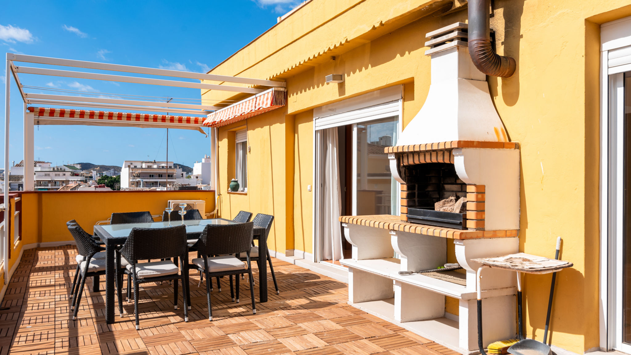 Sunny rooftop by Fuengirola harbour - Ref 232_OLD_OWNER