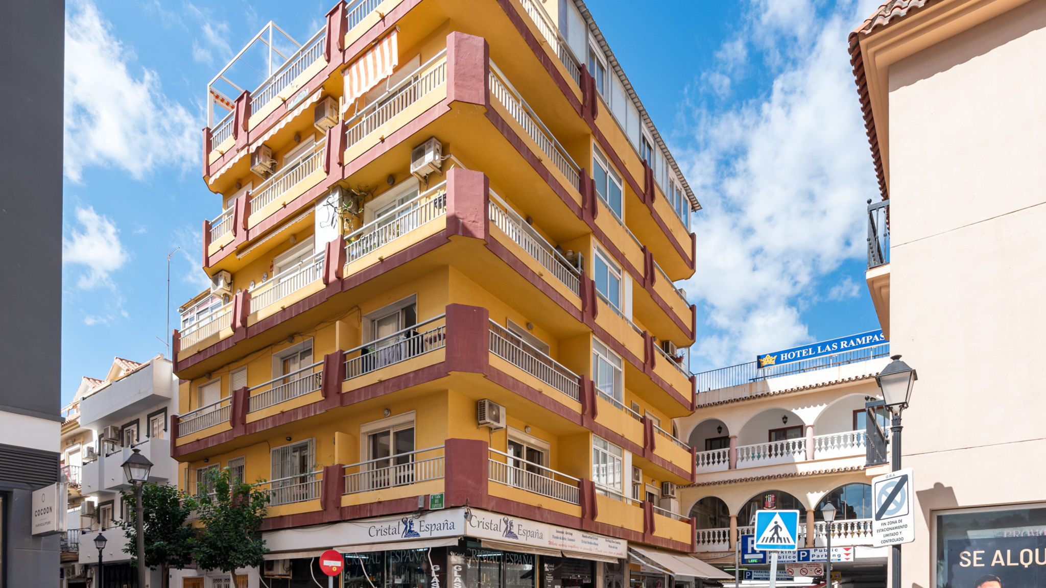 Sunny rooftop by Fuengirola harbour - Ref 232_OLD_OWNER