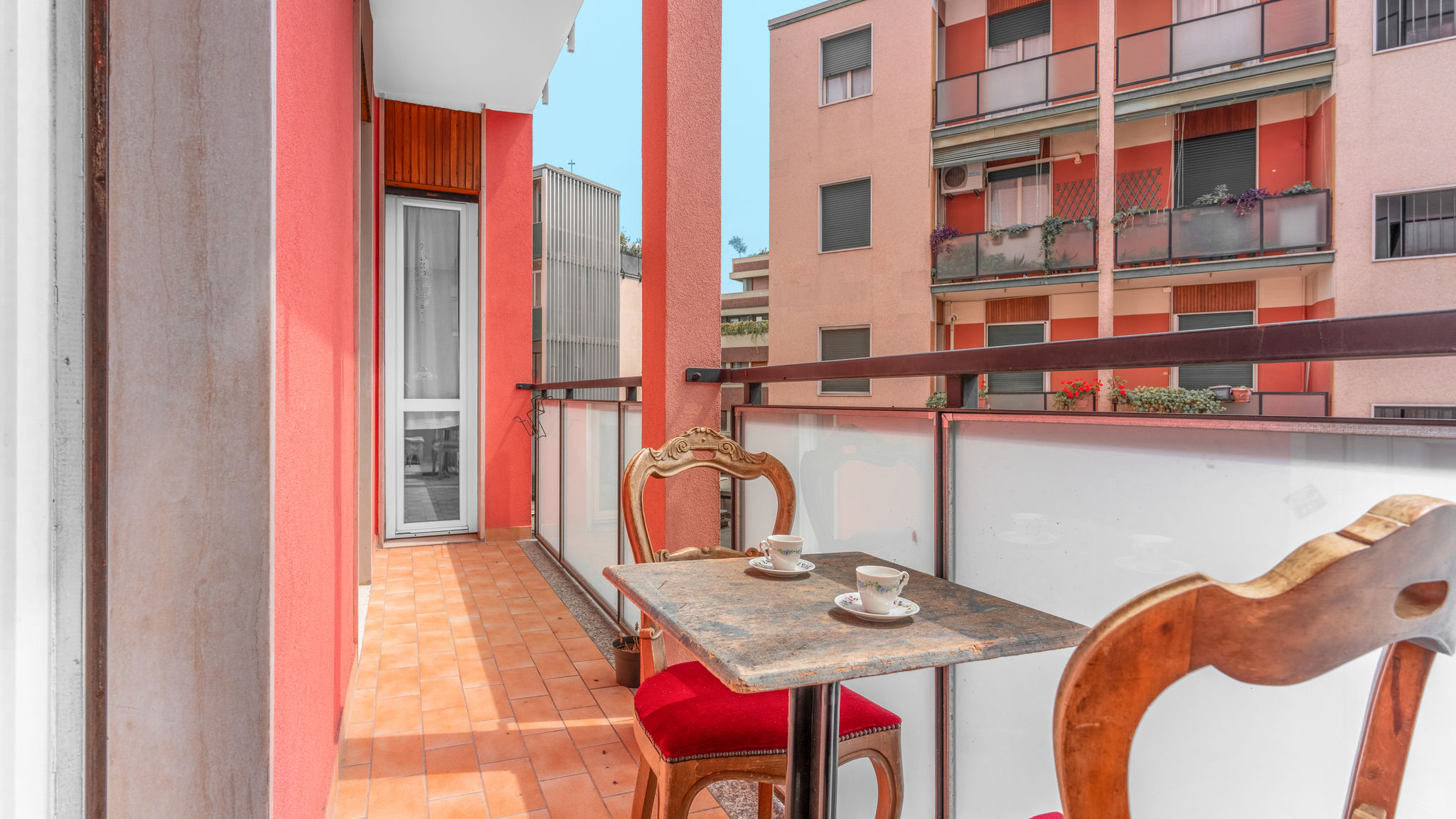 ITS HOME - Aporti 52