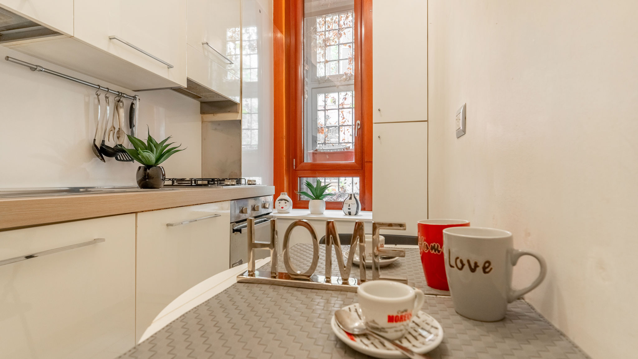 ITS HOME - Visconti di Modrone 33