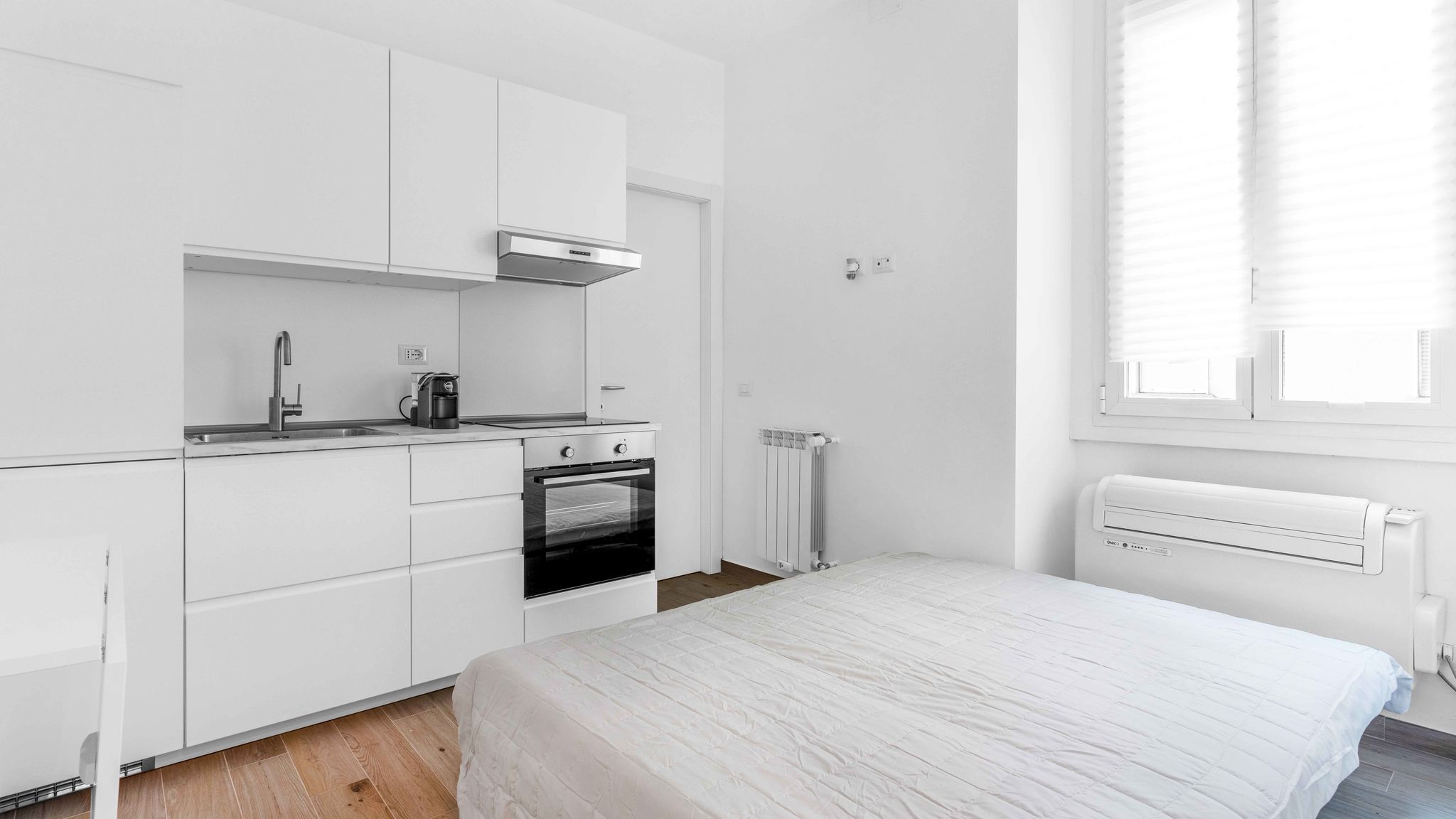 ITS HOME - Venini 93