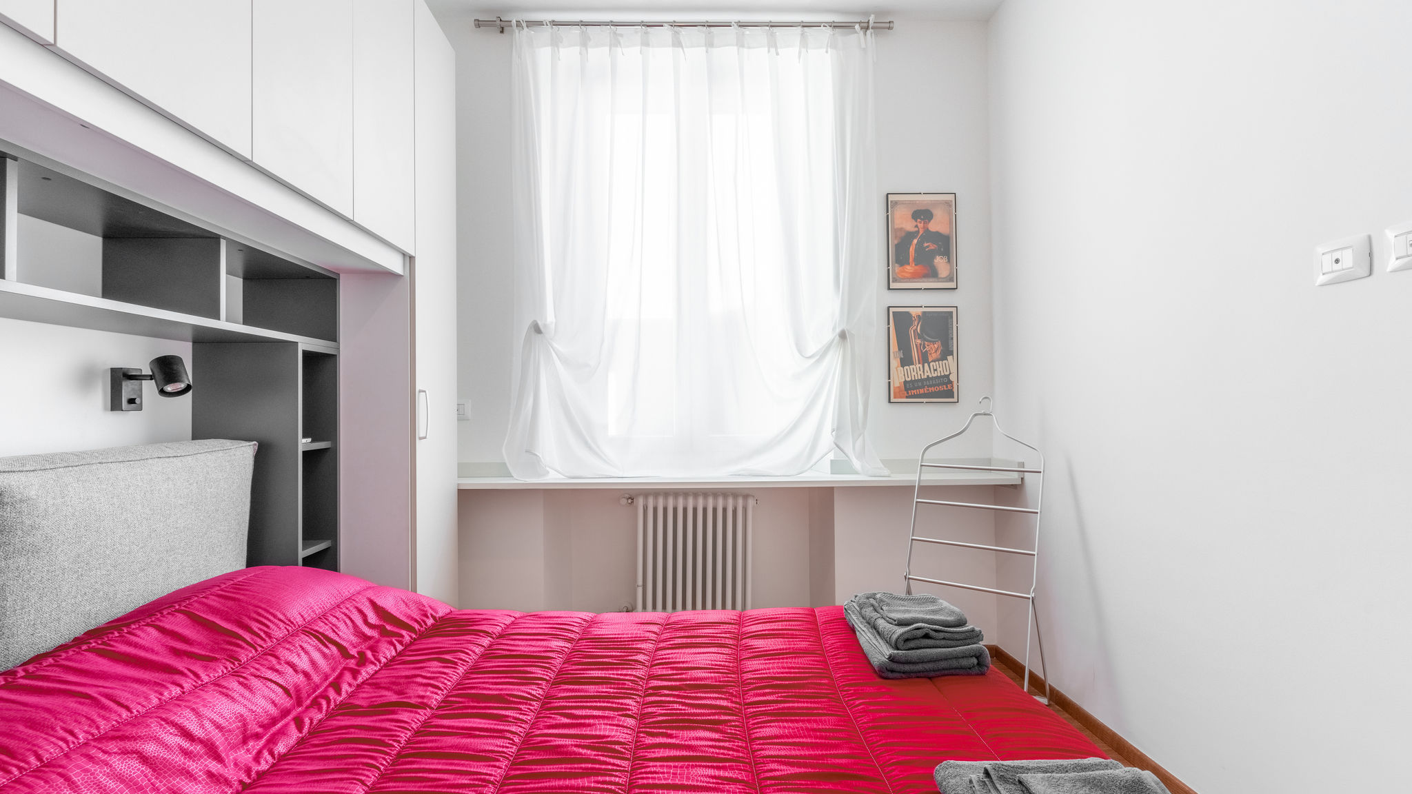 ITS HOME - Martiri Oscuri 10