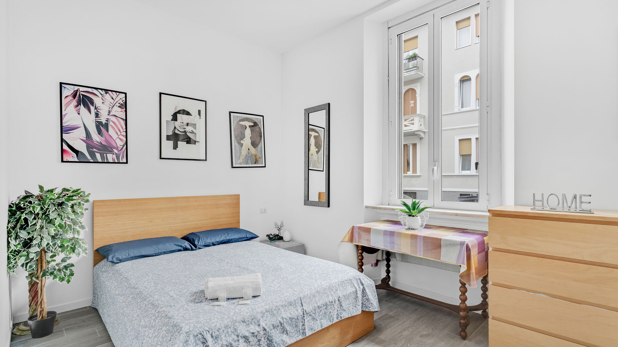ITS HOME - Max Galeno 10