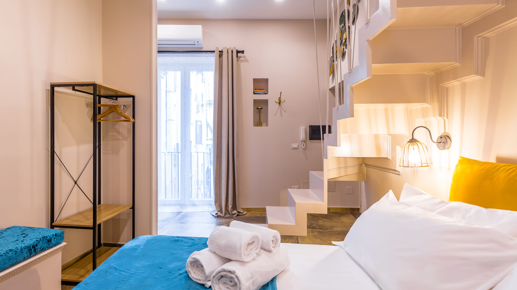 Napoliapartments.it Napoli Golden Terrace at Historical Center