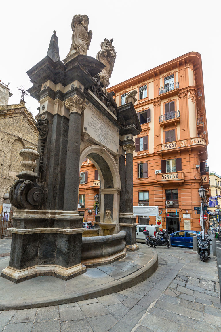 Italianway Napoli Golden Shell at Historical Center