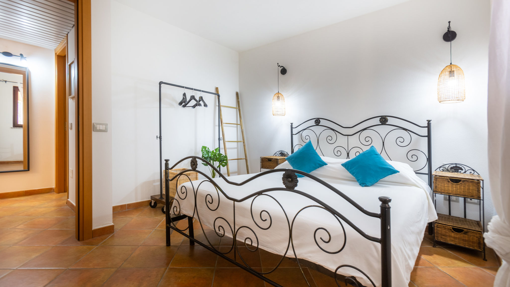 YAMAR Sant'Anna Arresi Aetòs Home, Porto Pino hill