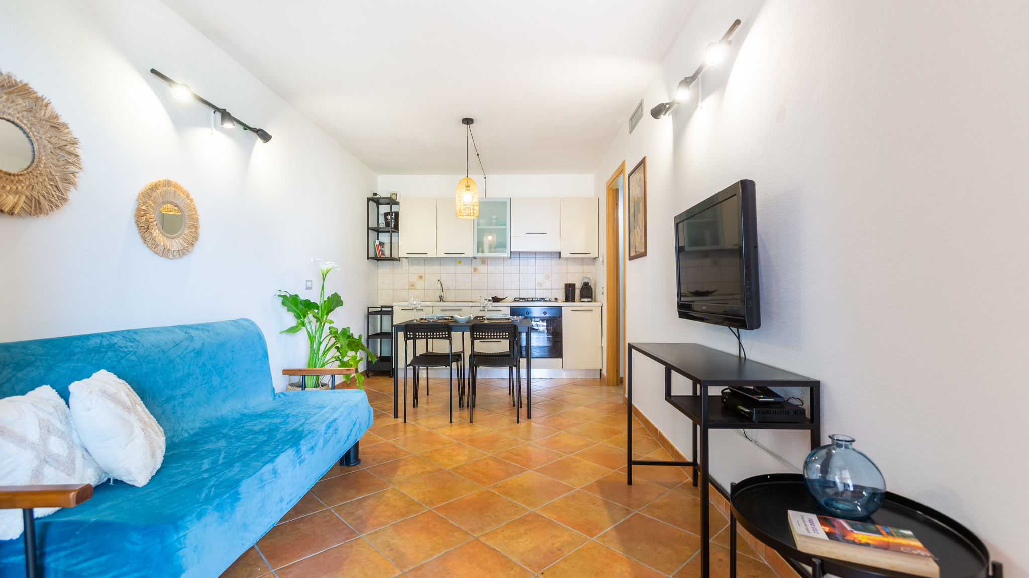 YAMAR Sant'Anna Arresi Aetòs Home, Porto Pino hill