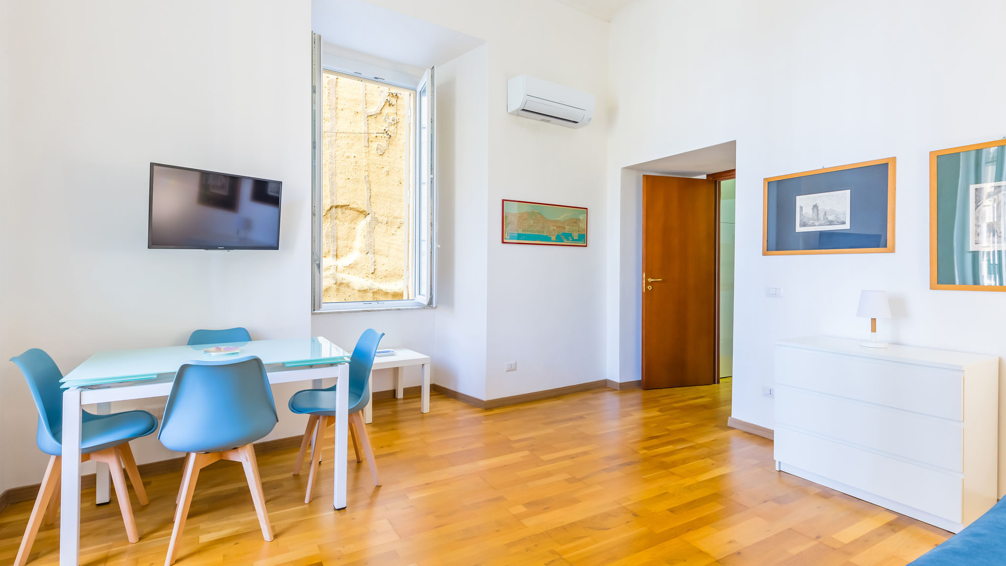 Napoliapartments.it Napoli San Luigi cozy flat with seaview