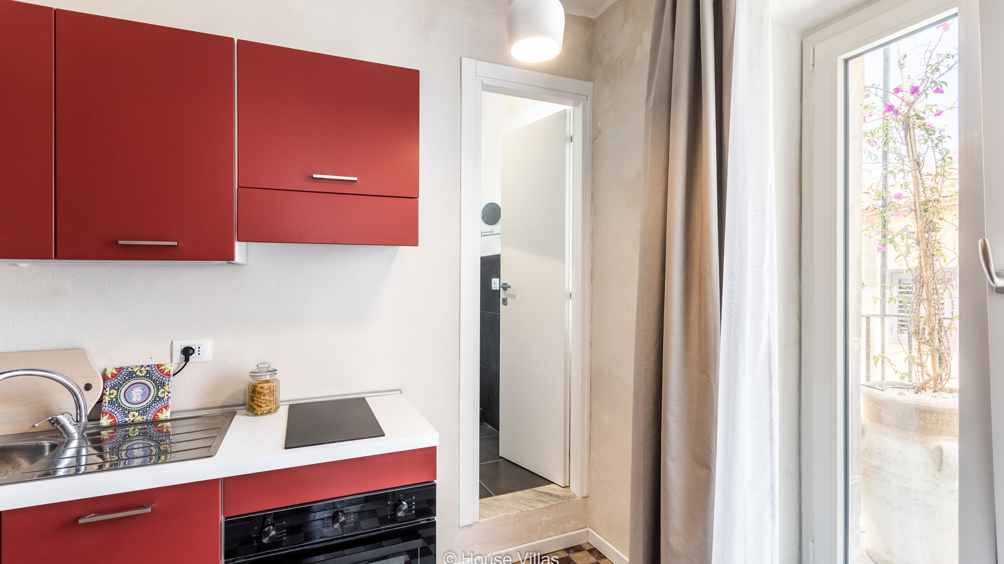 Bowie's Rooms Intera 