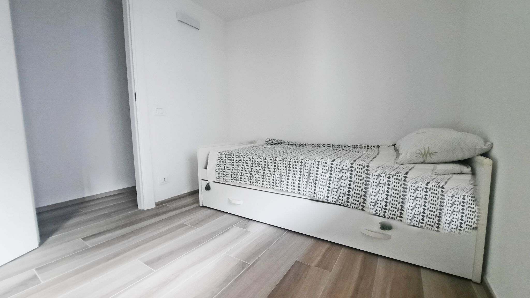 CASE AL LAGO San Felice del Benaco Smiley House By Case al Lago