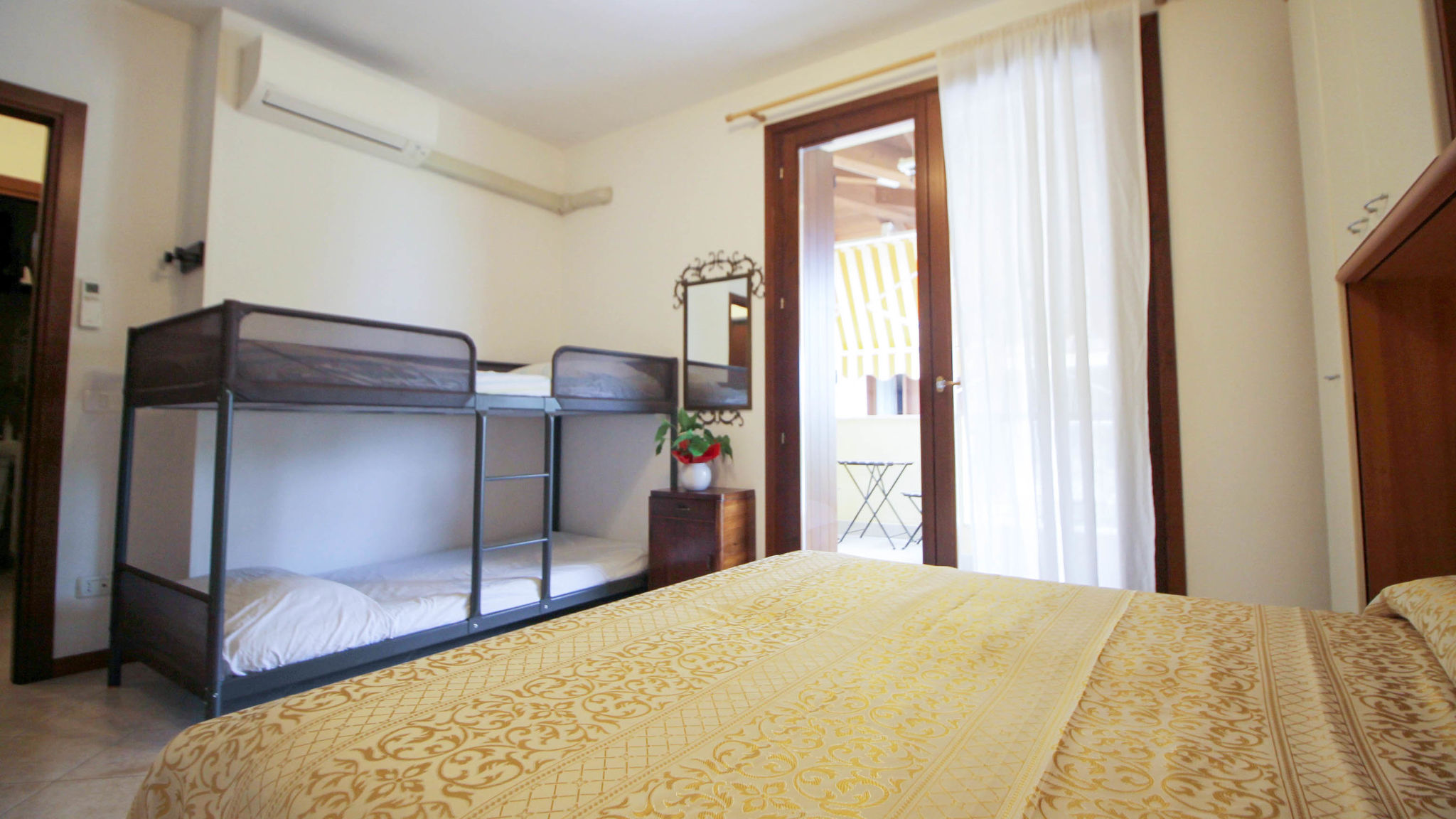 CASE AL LAGO Sirmione I Girasoli By Case al Lago