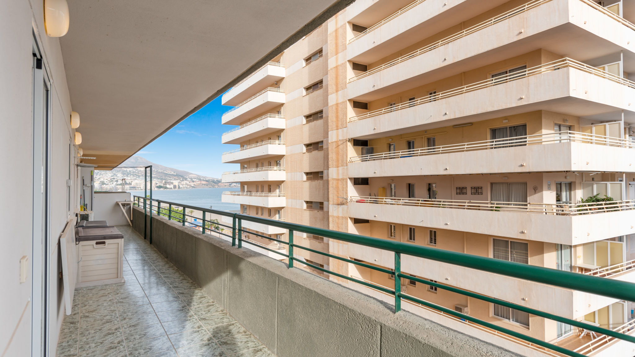 Costarentals Fuengirola Cozy beachfront apartment in Fuengirola - Ref 25