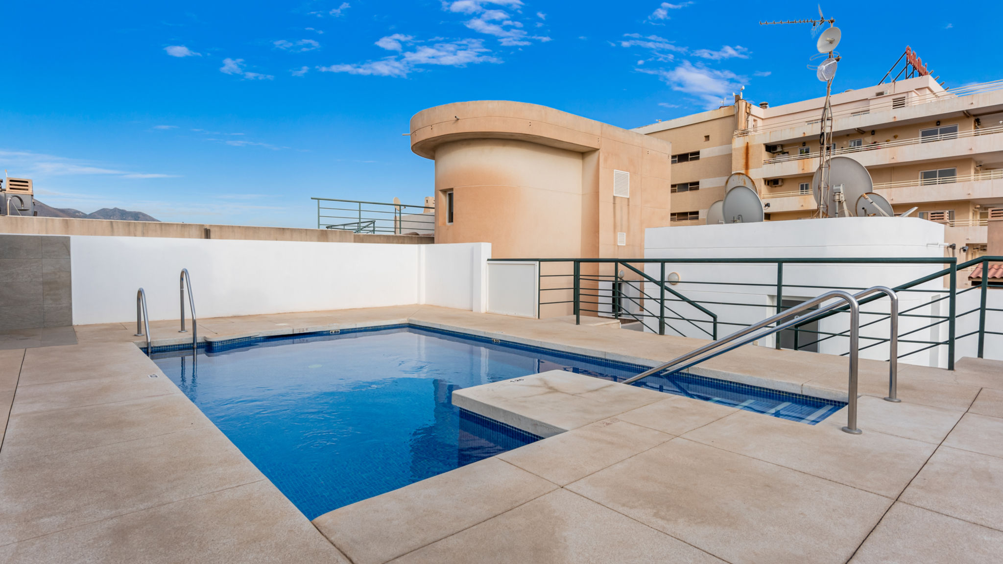 Costarentals Fuengirola Cozy beachfront apartment in Fuengirola by Costarentals - Ref 25