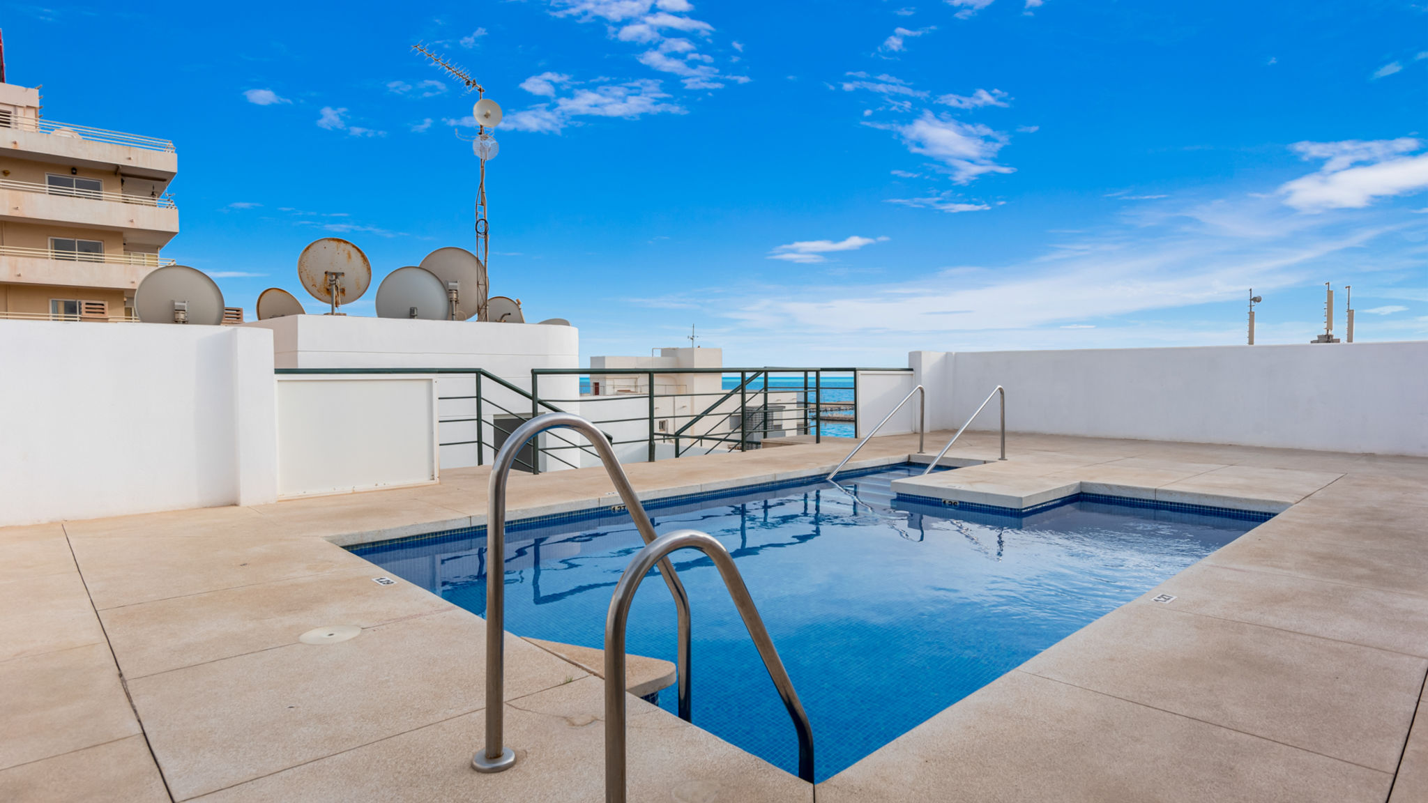 Costarentals Fuengirola Cozy beachfront apartment in Fuengirola by Costarentals - Ref 25