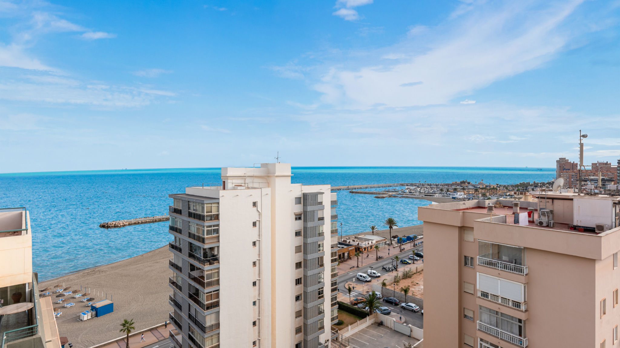 Costarentals Fuengirola Cozy beachfront apartment in Fuengirola - Ref 25