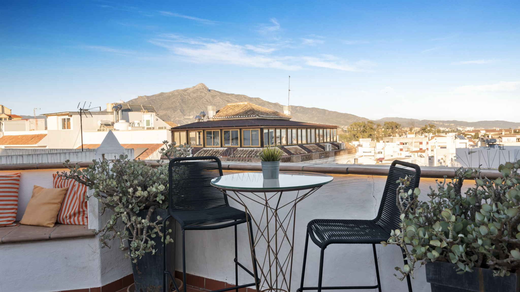 Costarentals Marbella Fantastic Penthouse in downtown San Pedro by Costarentals - Ref M35