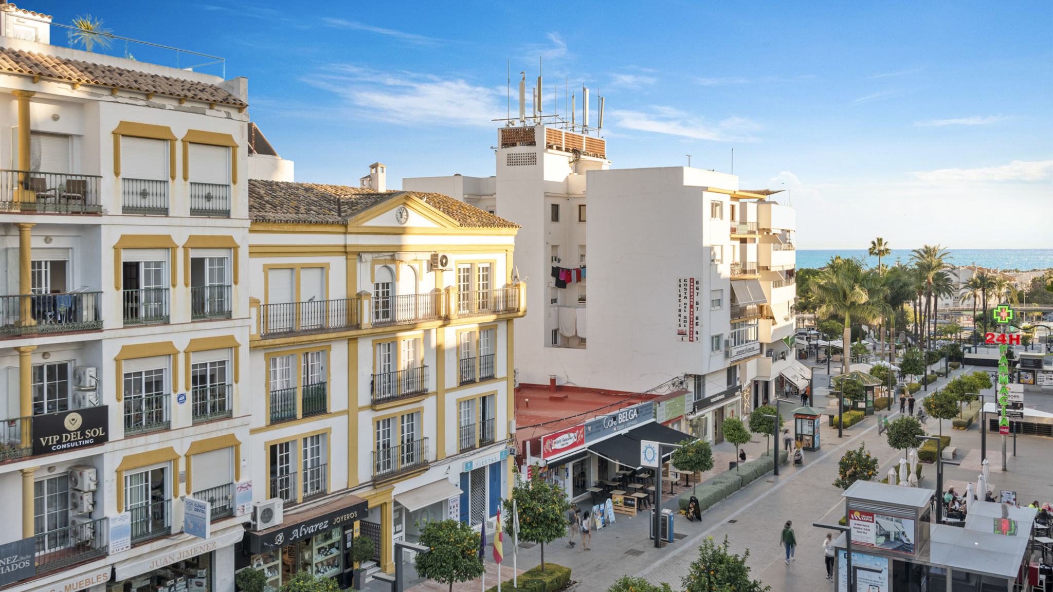 Costarentals Marbella Fantastic Penthouse in downtown San Pedro by Costarentals - Ref M35