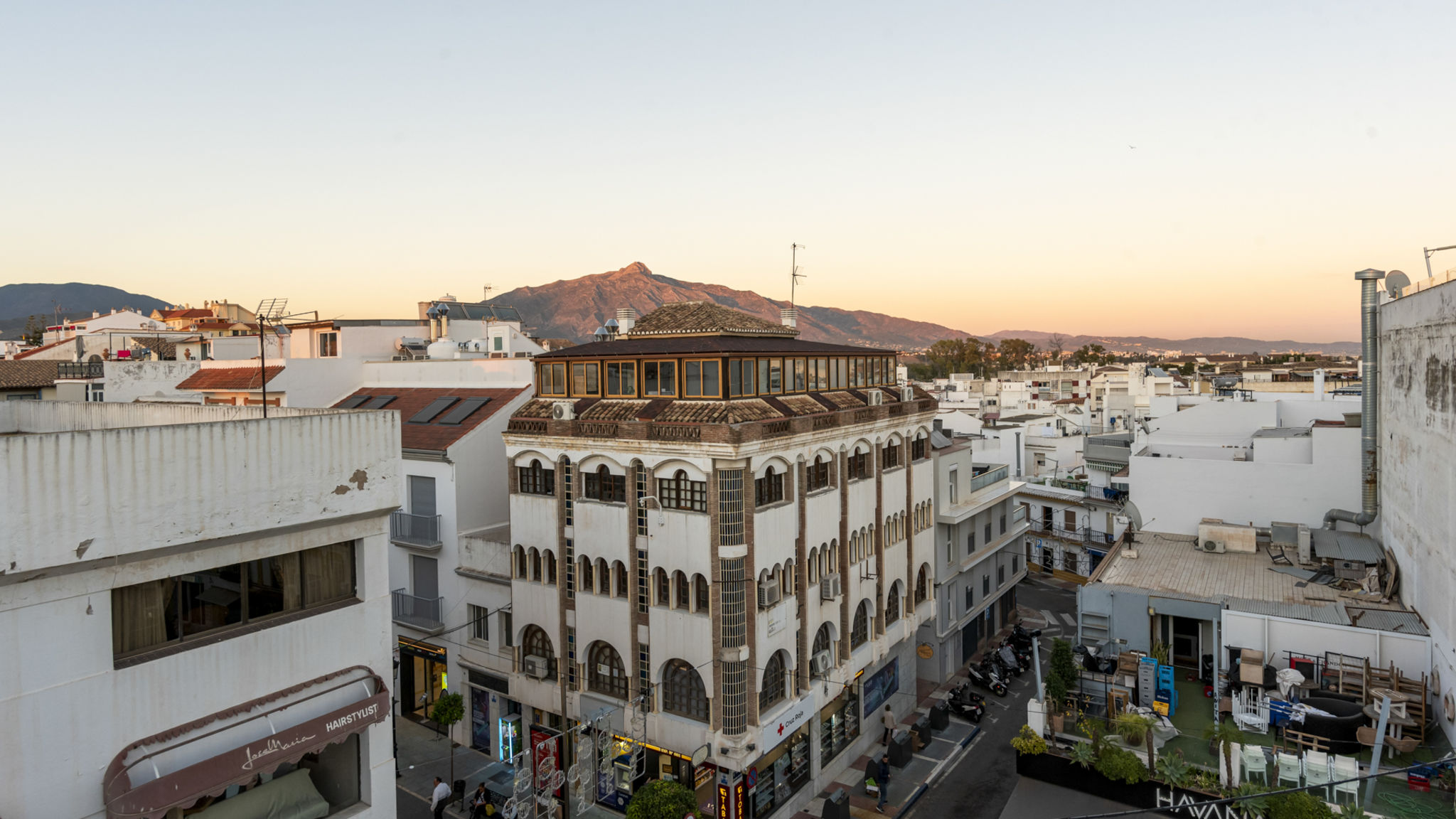 Costarentals Marbella Fantastic Penthouse in downtown San Pedro by Costarentals - Ref M35