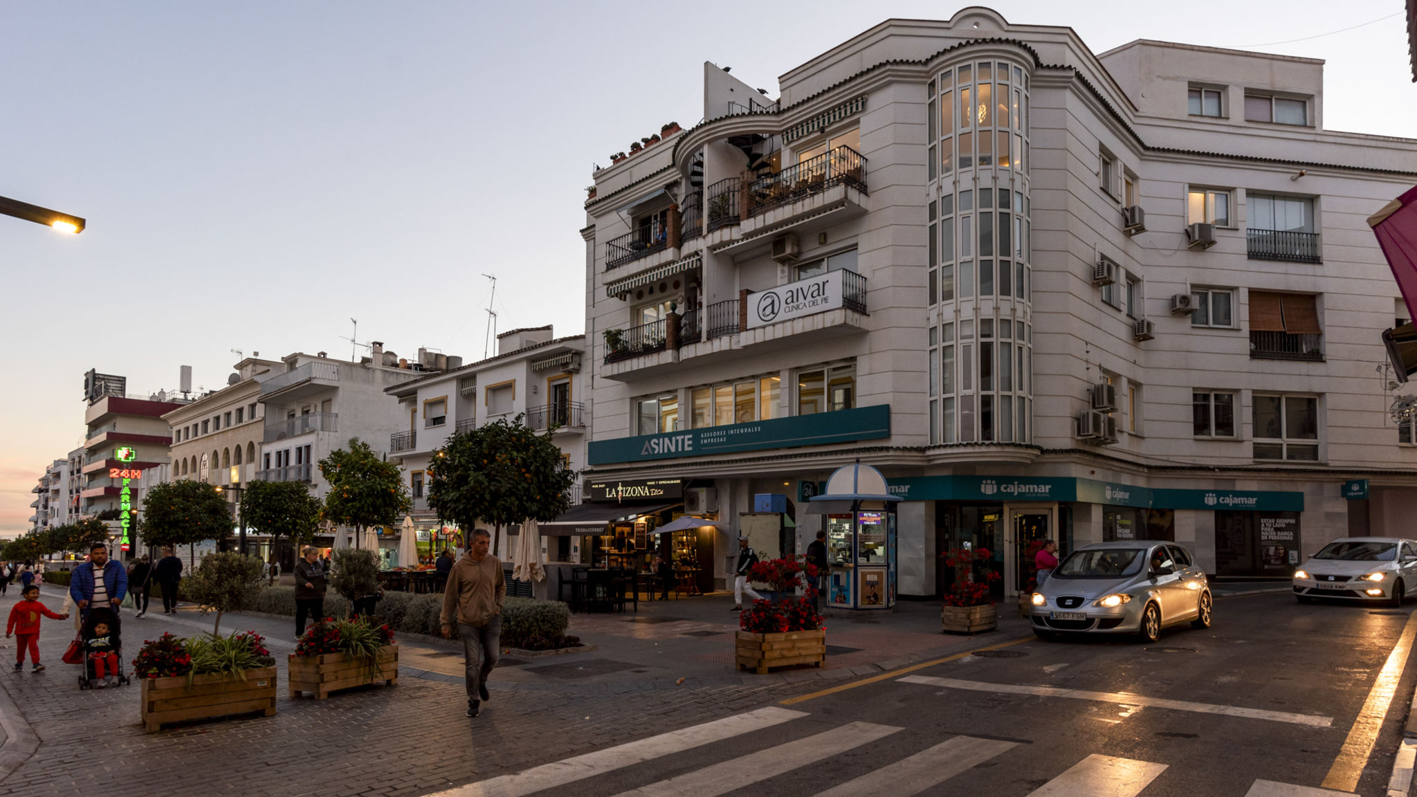 Costarentals Marbella Fantastic Penthouse in downtown San Pedro by Costarentals - Ref M35