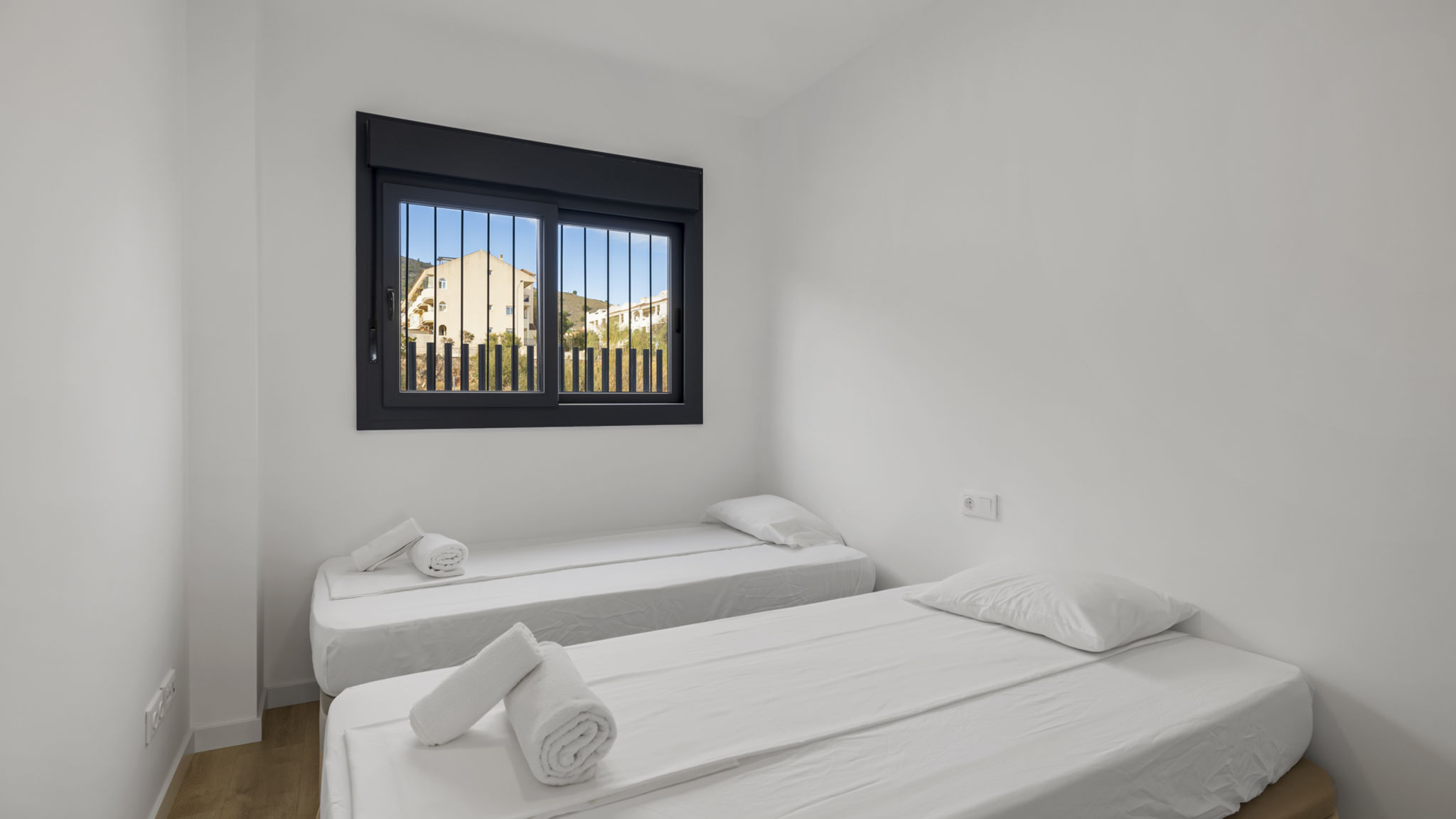 Costarentals Benalmádena Panoramic terrace with pool in Benalmádena by Costarentals - Ref 43