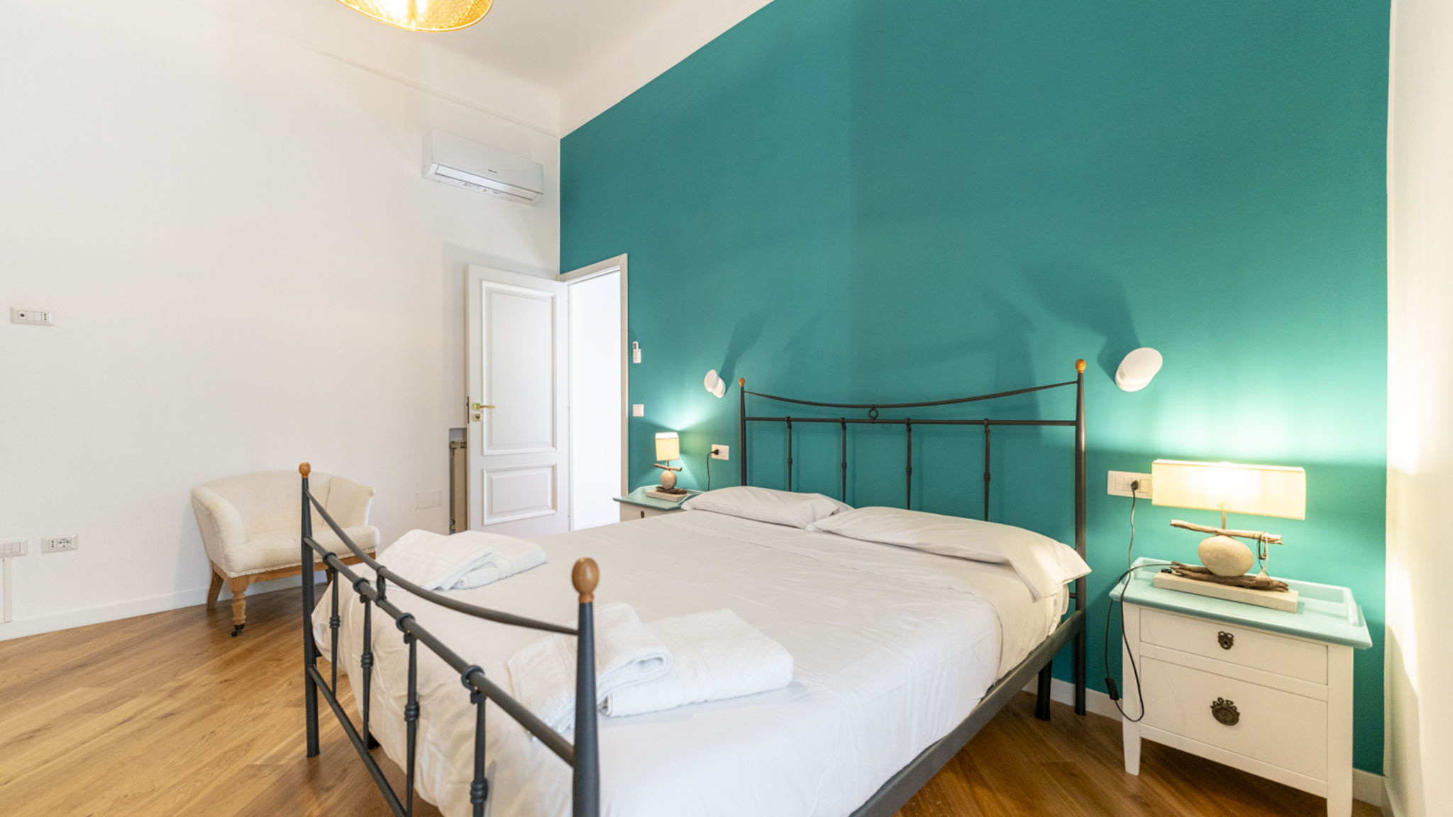 MyBnb Napoli Piazza San Luigi 9