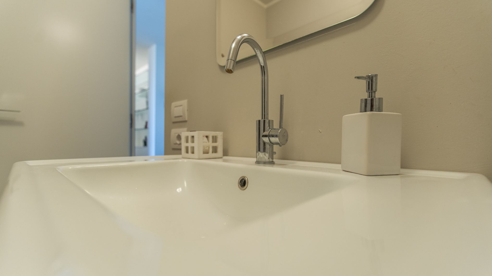 Houset Milano SkyAttic - 801 by Houset