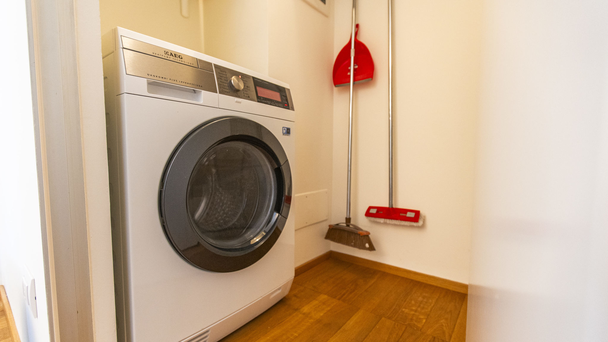 Houset Milano SkyAttic - 801 by Houset