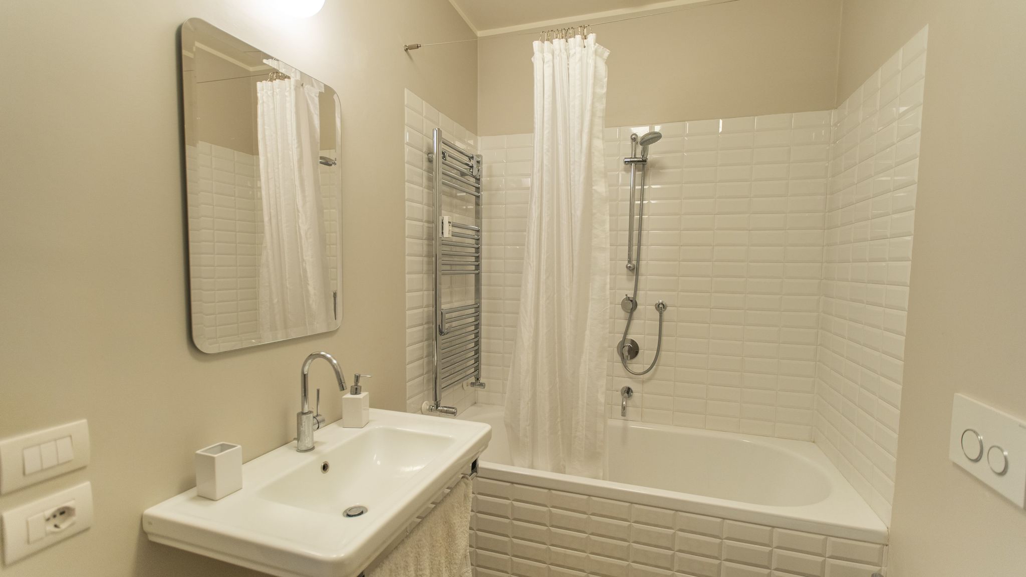 Houset Milano SkyAttic - 801 by Houset