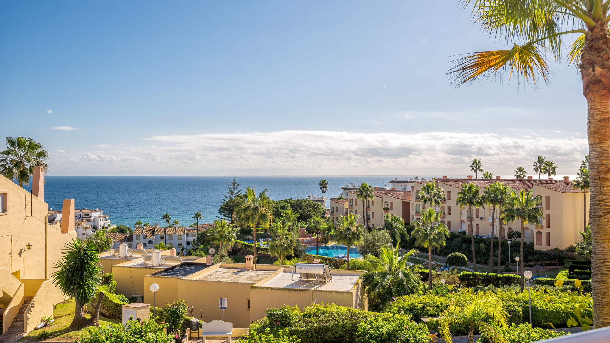 Malibu B5 · Luxury 2BR Condo 3 by Rafleys, ref 246