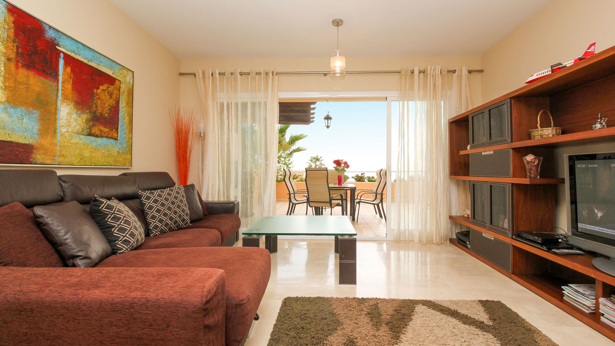 Malibu B5 · Luxury 2BR Condo 3 by Rafleys, ref 246