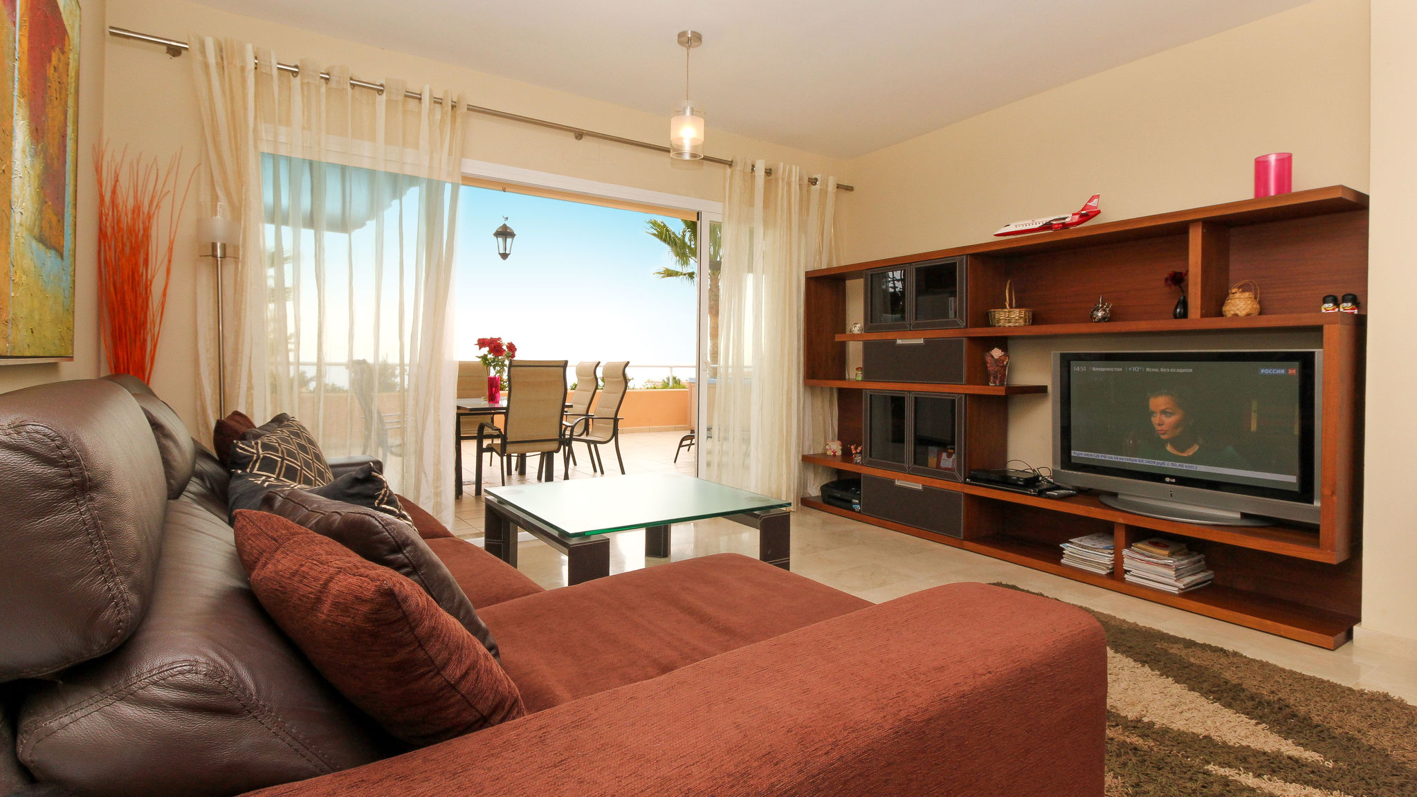 Malibu B5 · Luxury 2BR Condo 3 by Rafleys, ref 246