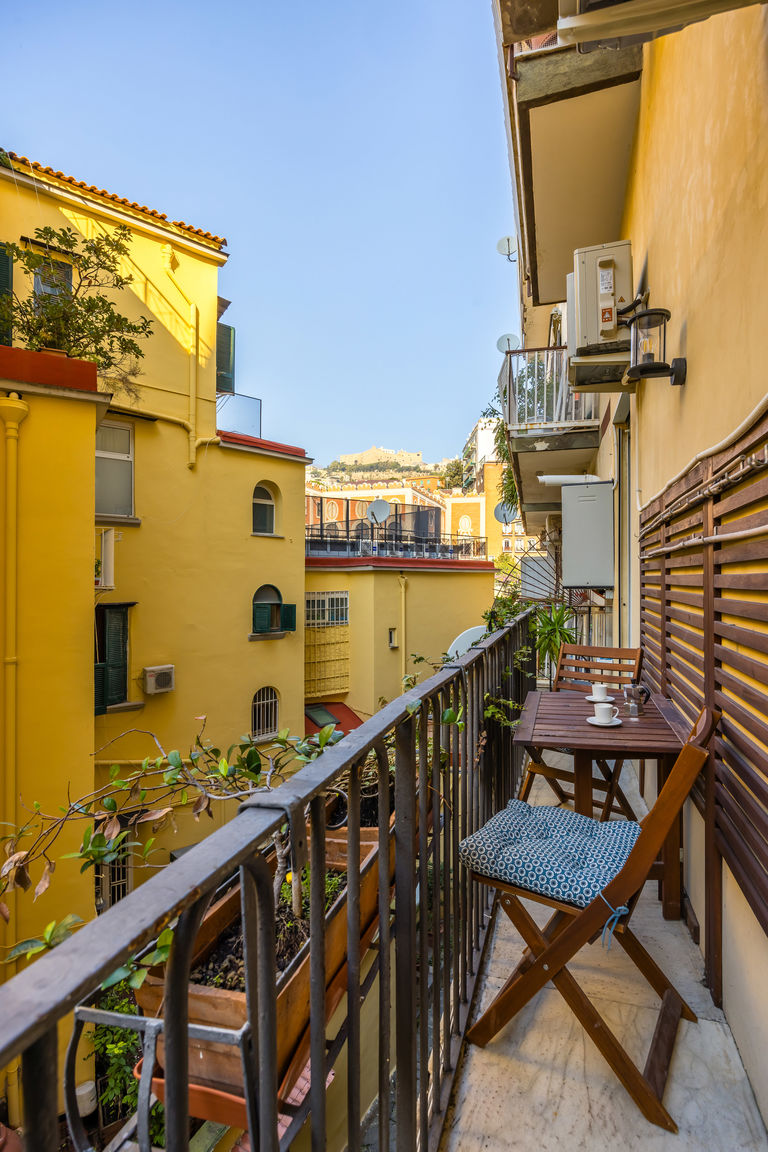 Napoliapartments.it Napoli Hidden Gem on Chiaia pedestrian area