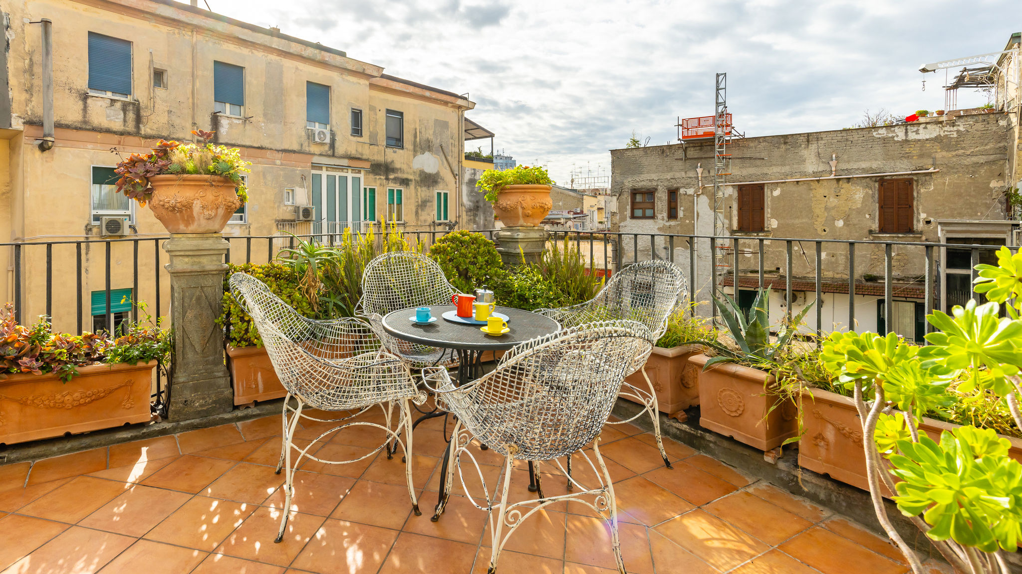 Napoliapartments.it Napoli Santa Chiara Charming House with Terrace at Historical Center