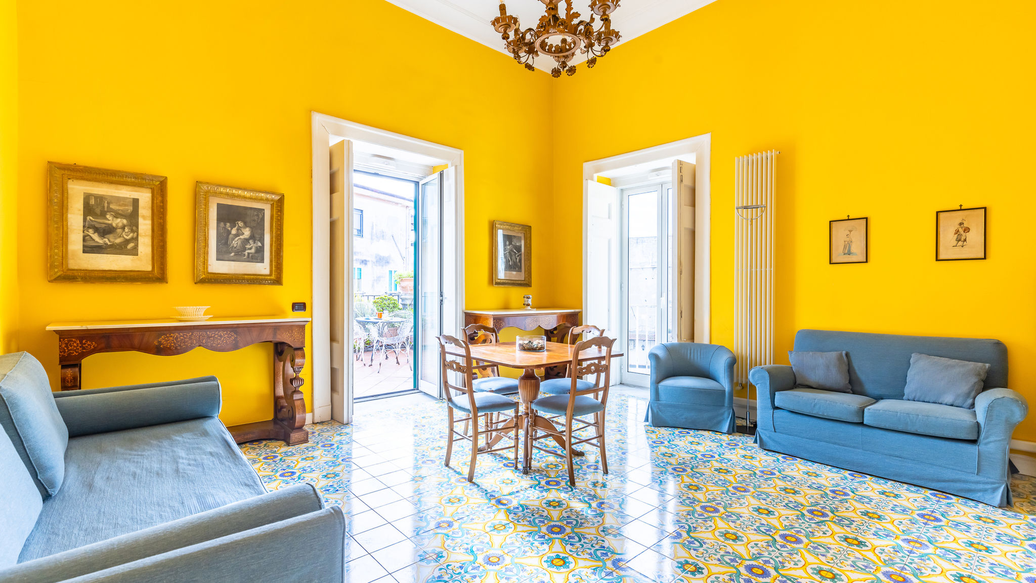 Napoliapartments.it Napoli Santa Chiara Charming House with Terrace at Historical Center