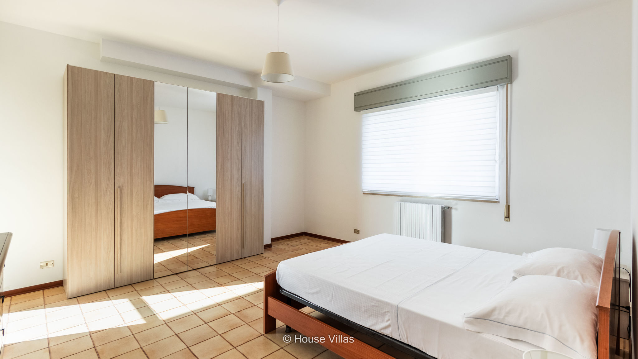 Iris Apartment
