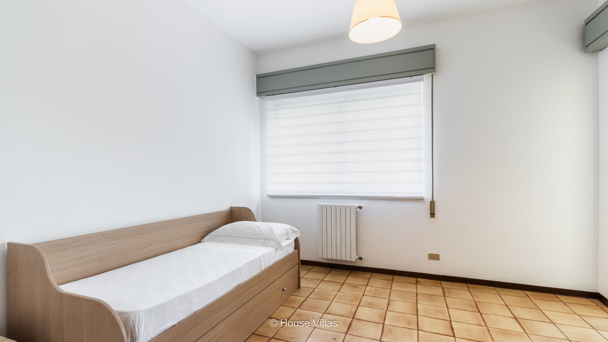 Iris Apartment