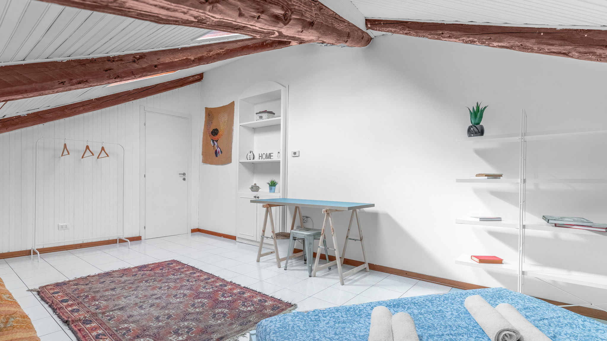 ITS HOME - Martiri Oscuri 15