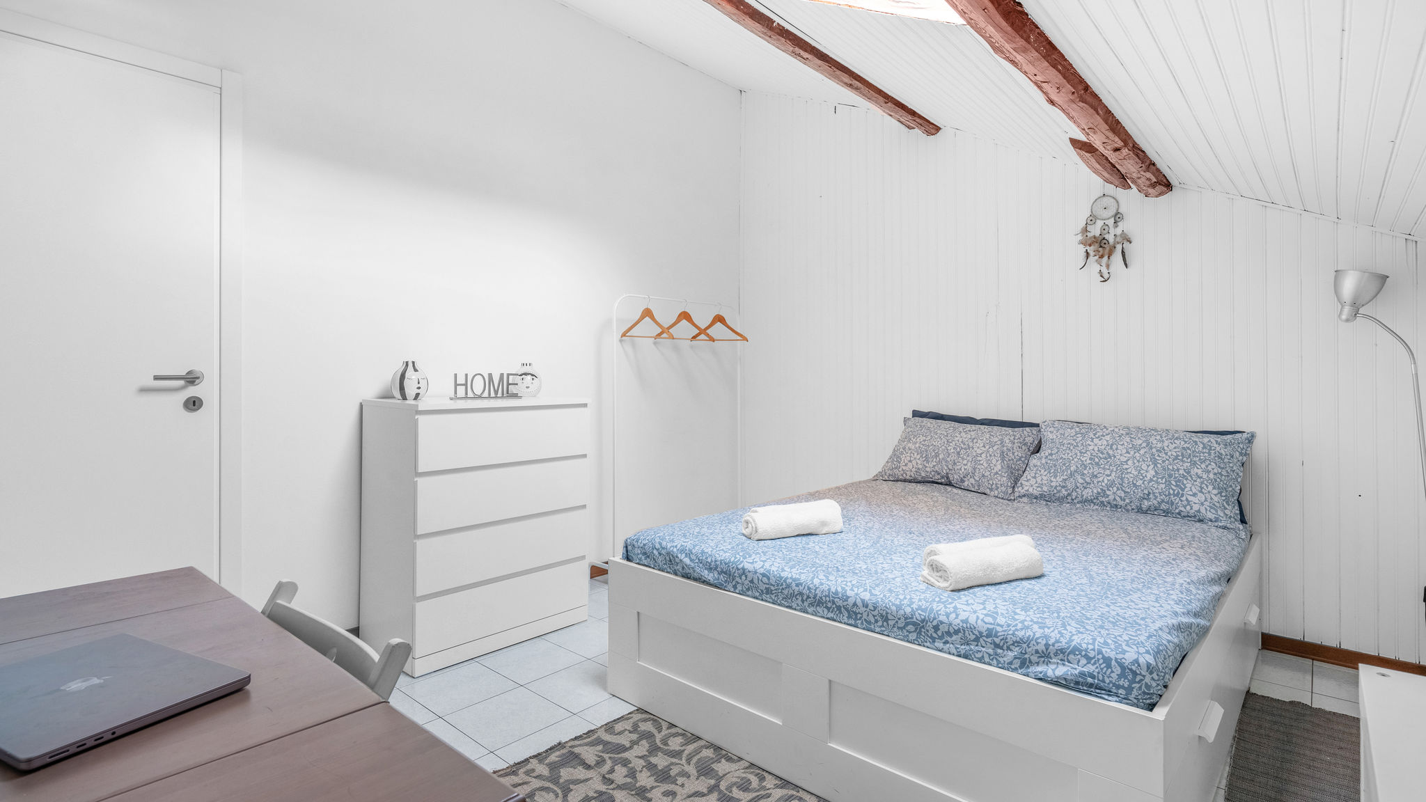 ITS HOME - Martiri Oscuri 15
