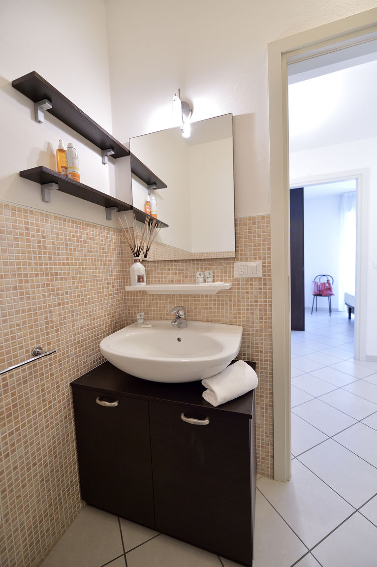 Italianway Cattolica Bilocale con balcone Mina 6