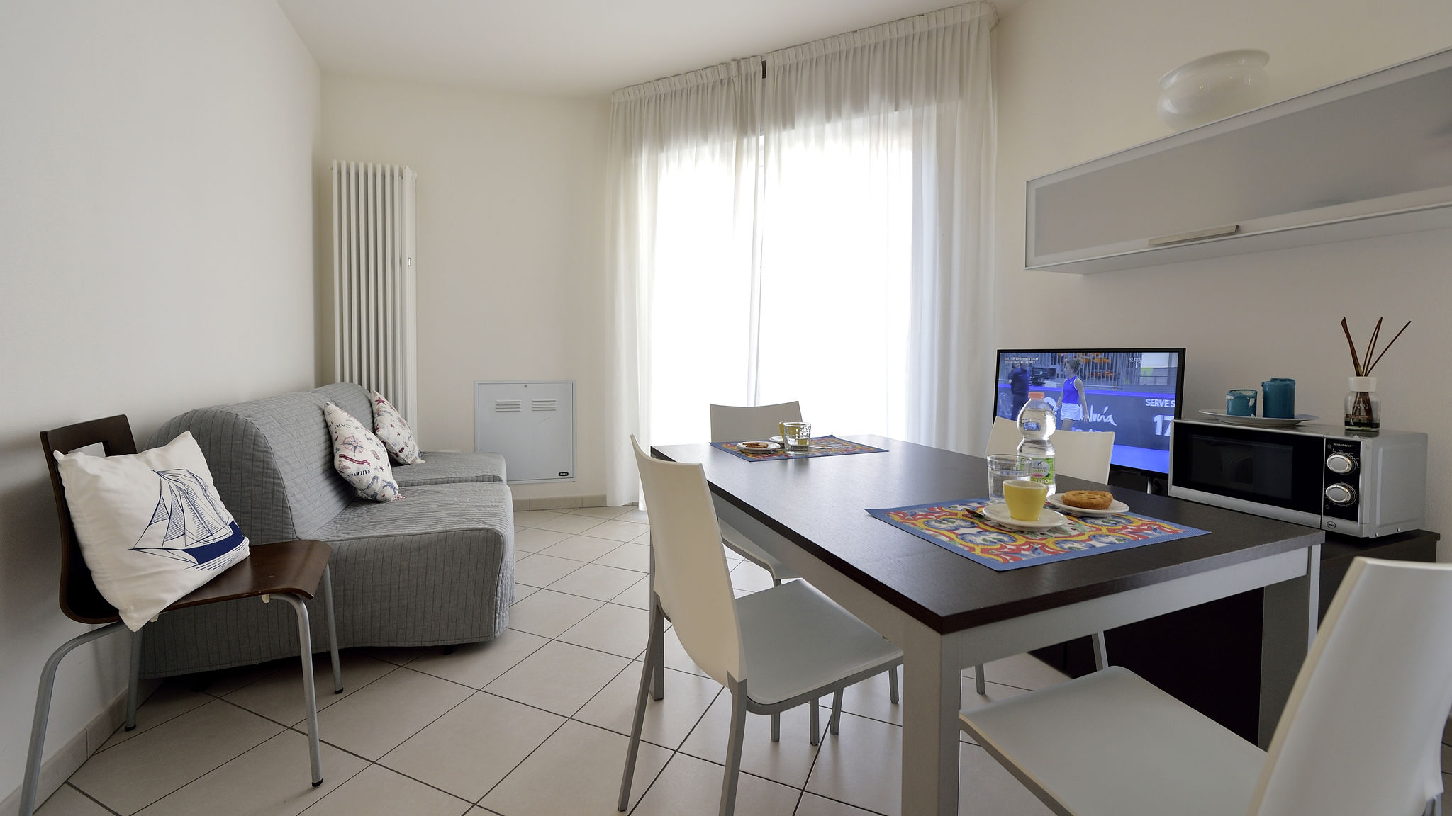 Italianway Cattolica Bilocale con balcone Mina 6