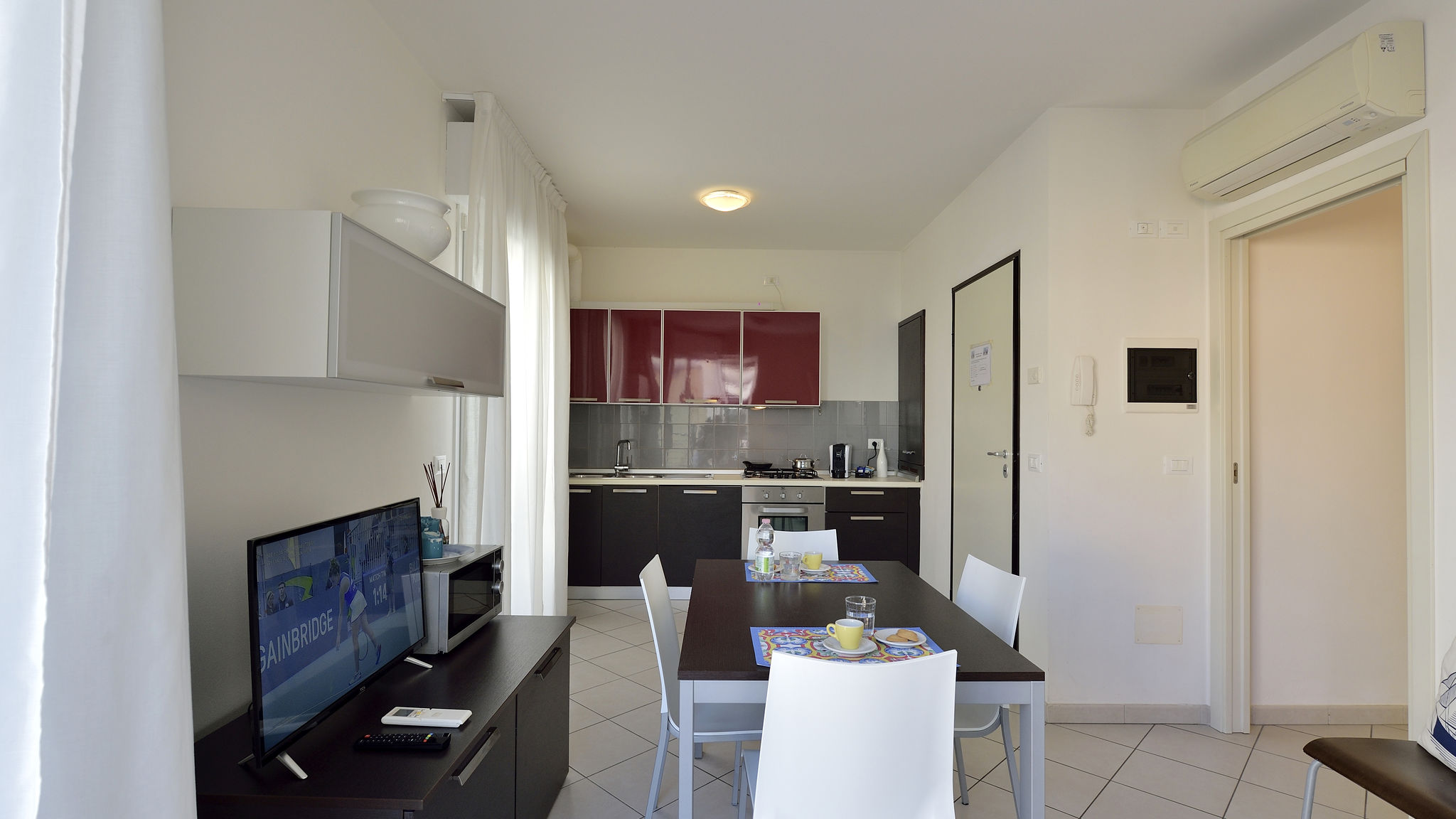 Italianway Cattolica Bilocale con balcone Mina 6